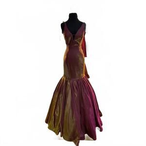 NEW TIFFANY EXCLUSIVES women's prom dress in fuchsia